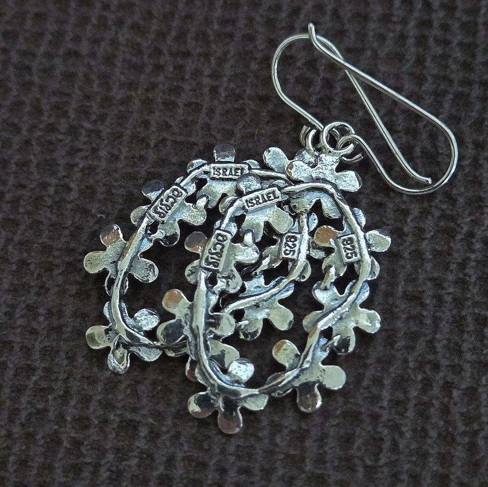 Noa Zuman Silver🤍 Floral🌸 Wreath Dangle Earrings - Picture 5 of 16
